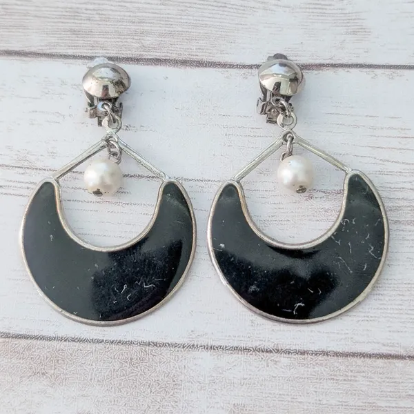 Vintage Clip On Earrings Very Large Black & Faux Pearl Dangle - Condition Issues - Image 2