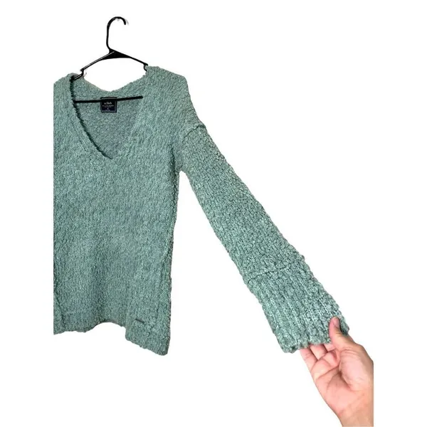 Abercrombie & Fitch Fall Chunky Fuzzy Cozy Knit‎ V Neck Sweater Size S - Image 3