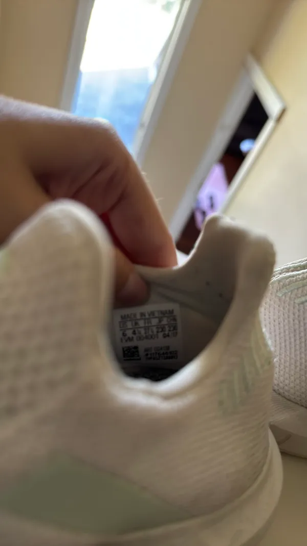 Adidas Women’s Shoes - Image 4