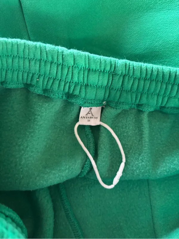 Annabess Women's Green Athletic Drawstring Shorts with Front Pockets Size M - Image 9