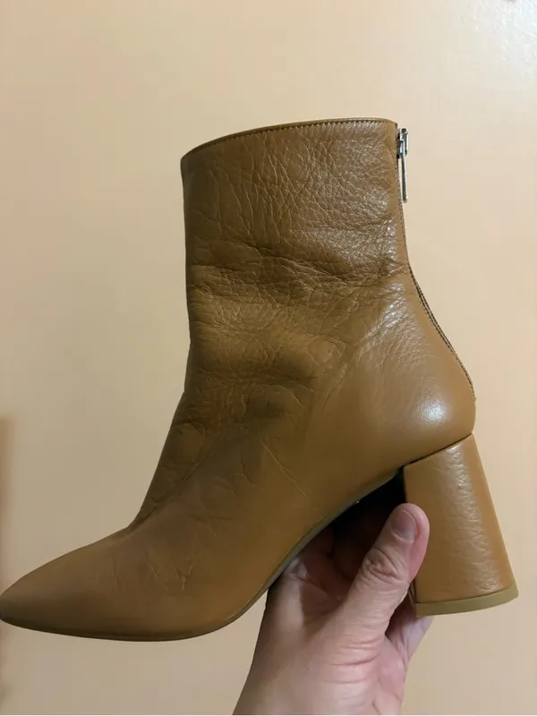 Intentionally Blank Tan Leather Square - Image 7