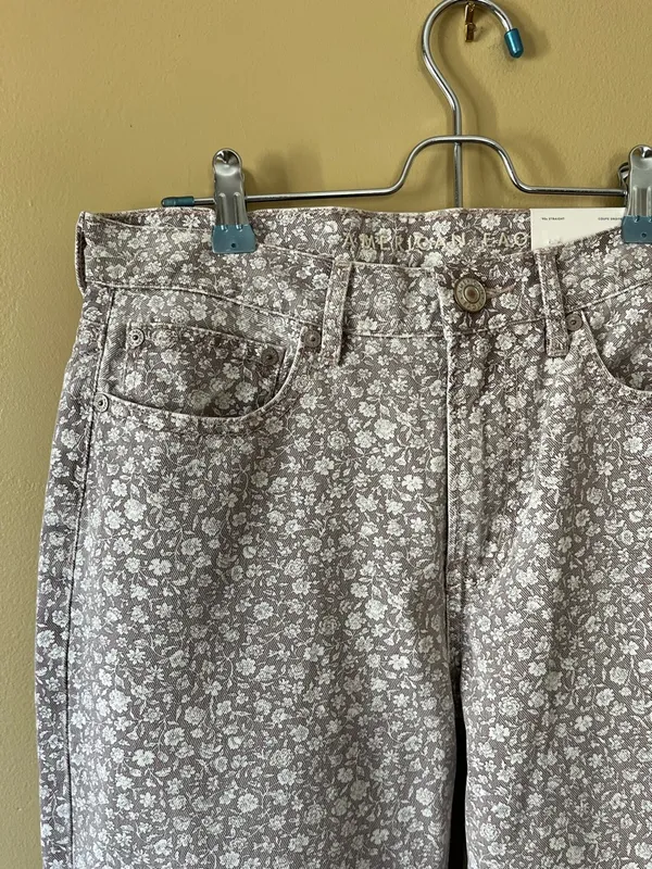 4 Long - American Eagle Outfitters Dusty Brown Floral Straight-Leg Jeans - Image 2