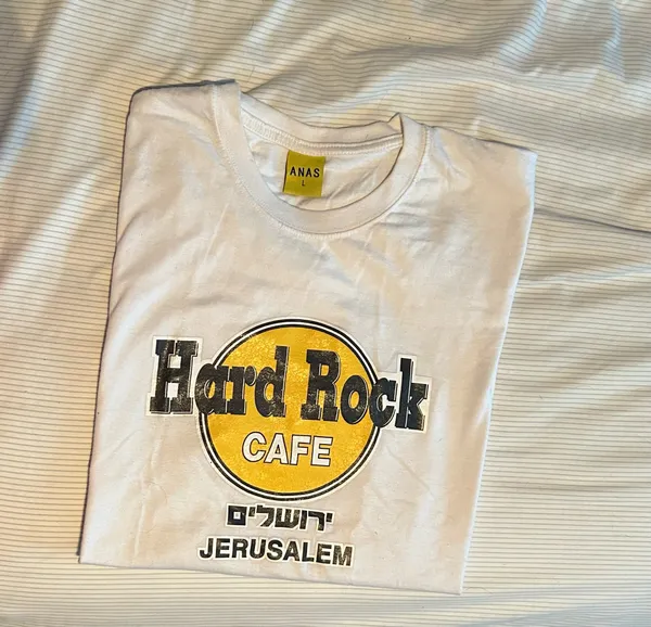 Hard Rock Cafe Tee Graphic - Image 2