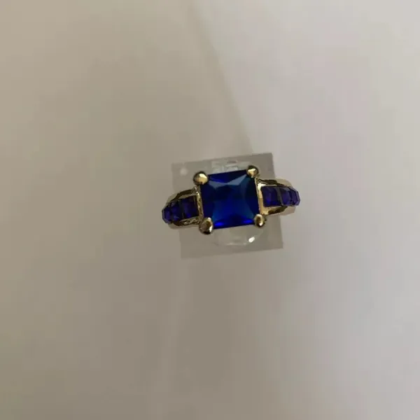 BLUE SAPPHIRE EMERALD CUT STONE CZ YELLOW Rhodium Plated RING SIZE 6 - Image 3