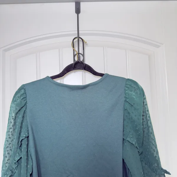 Loft Women’s Green Medium Velvet Dot Ruffle Sleeve Top Whimsygoth Cottagecore - Image 5