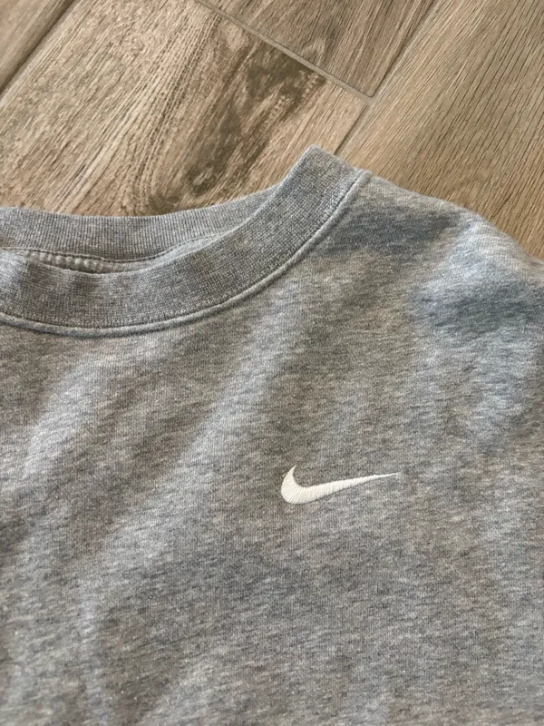 Nike Crewneck Sweatshirt - Image 3
