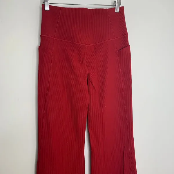 Athleta Salutation Stash Pocket Rib Flare Meg Red Pants Womens Medium - Image 9