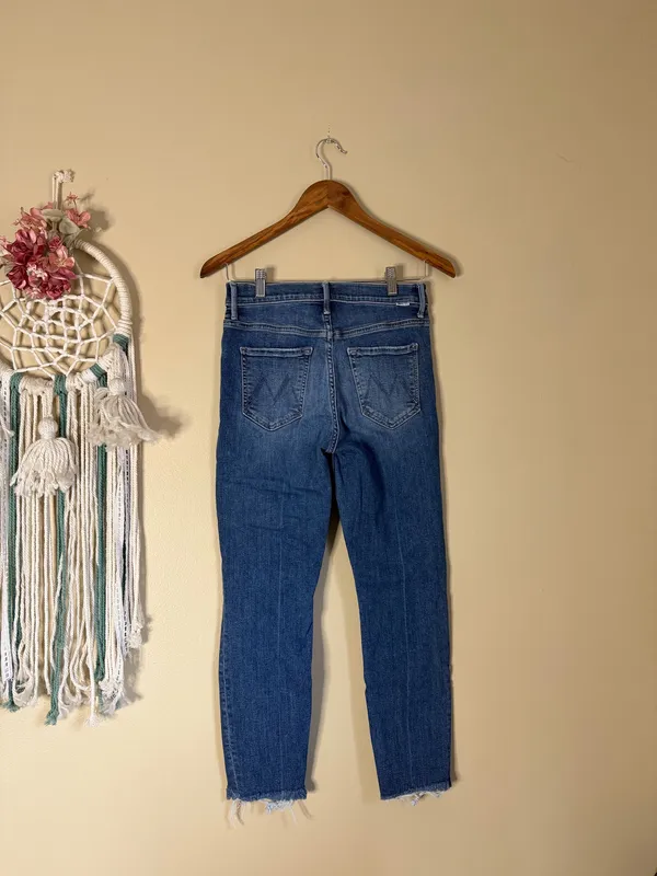 MOTHER The Stunner Zip Ankle Step Fray Walking On Coal Blue Denim Jeans Size 28 - Image 4