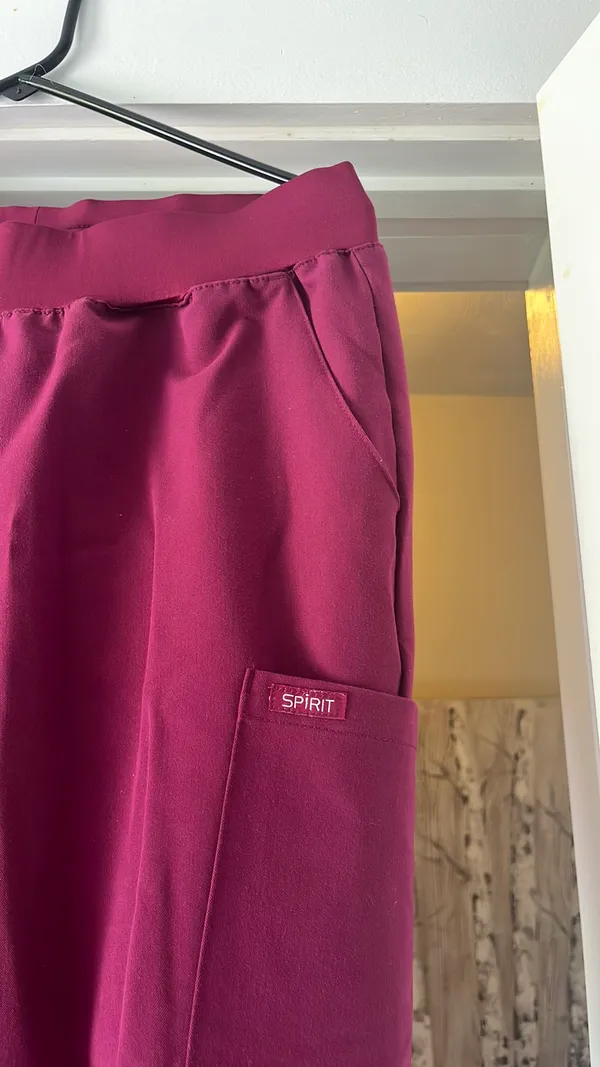 Medium Scrub Set - Image 8