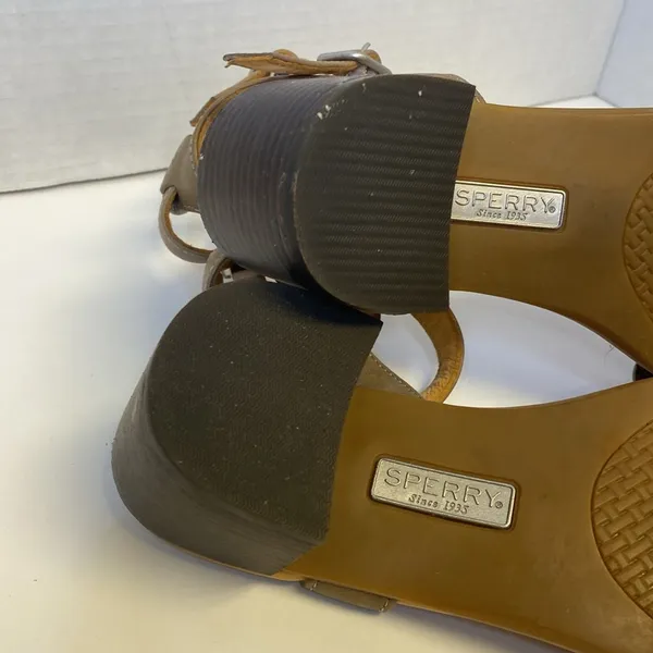 Sperry gold cup tan leather sandals size 7M - Image 6