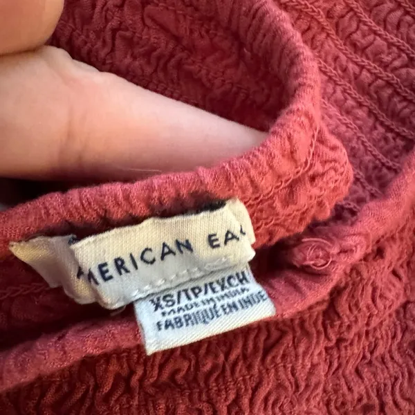 American Eagle Salmon Pink Smocked Crop Halter Tie‎ Top - Image 4