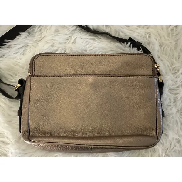 Fossil Piper Toaster‎ leather crossbody bag in a metallic taupe/bronze - Image 7