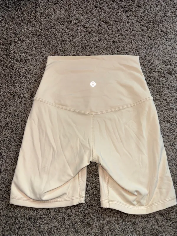 Lululemon Align High-Rise Short 6" Butter Cream size 0 - Image 3