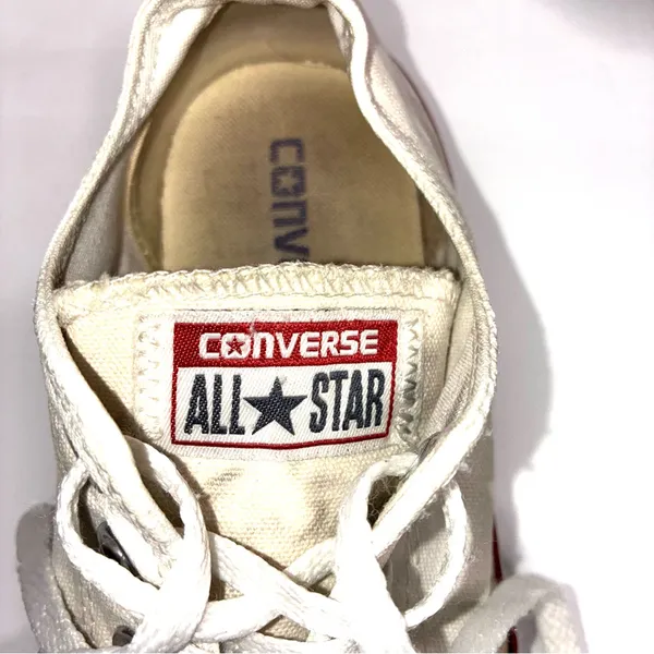 Converse Unisex White and Red Sneakers - Image 4