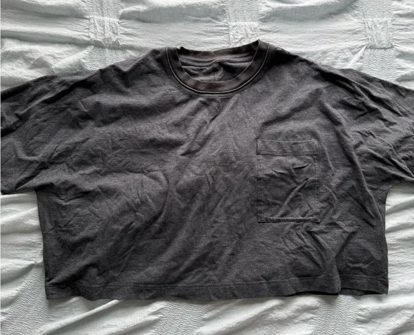 Lululemon Athletica Gray Short Sleeve Tee - Image 3
