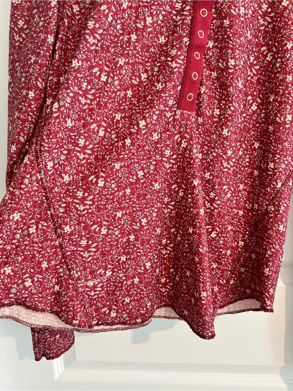 Natural Life Floral Henley Top Red Size XL - Image 3
