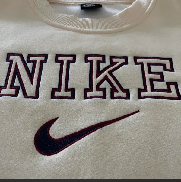 Vintage Cream Nike crewneck  - Image 5