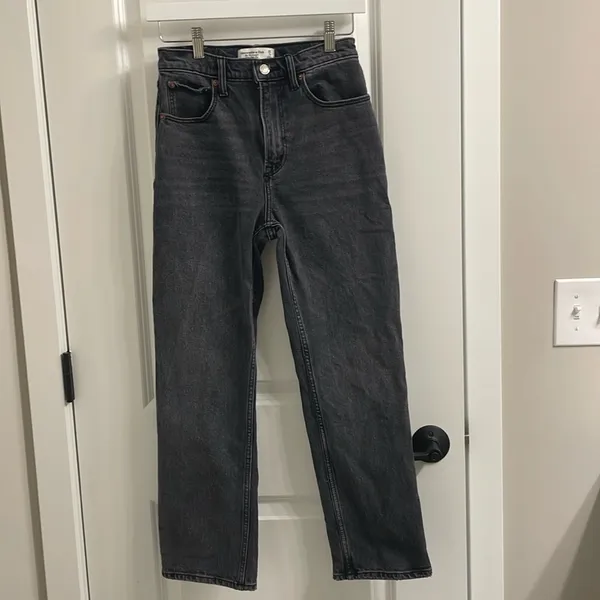 Abercrombie & Fitch High Rise Straight Leg Jeans in Washed Black - Image 3
