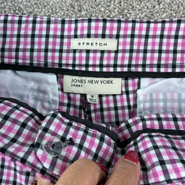 Jones New York Womens Plaid Bermuda Short Women 16 Pink Country Club Golf Resort - Image 3