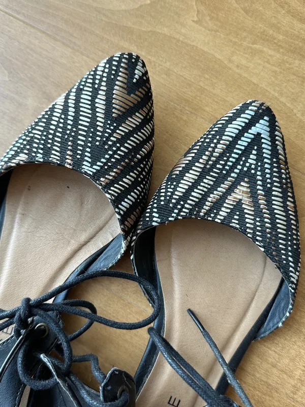 Rampage Connor Pointed Woven Flat Sandals, Black/Copper/White, Size 8M - Image 5
