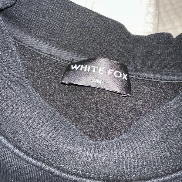 White Fox Boutique Project 5 Crewneck Sweatshirt size S/M - Image 4