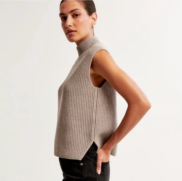 Abercrombie Sweater - Image 3
