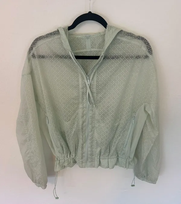 Lululemon Mint Green Windbreaker - Image 3