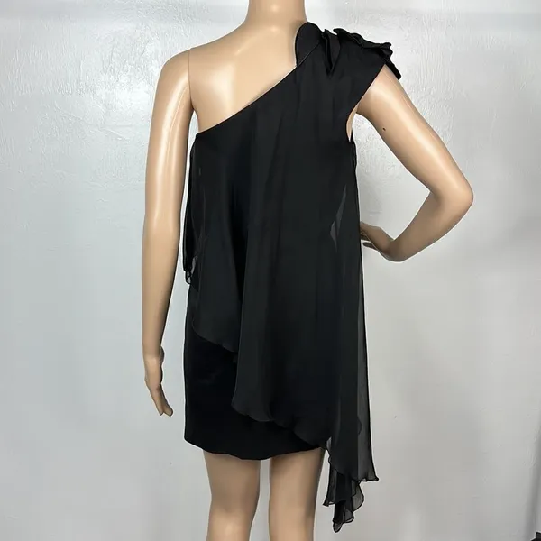 Cache One-Shoulder Black Cocktail Dress with Floral Shoulder Detail - Image 6
