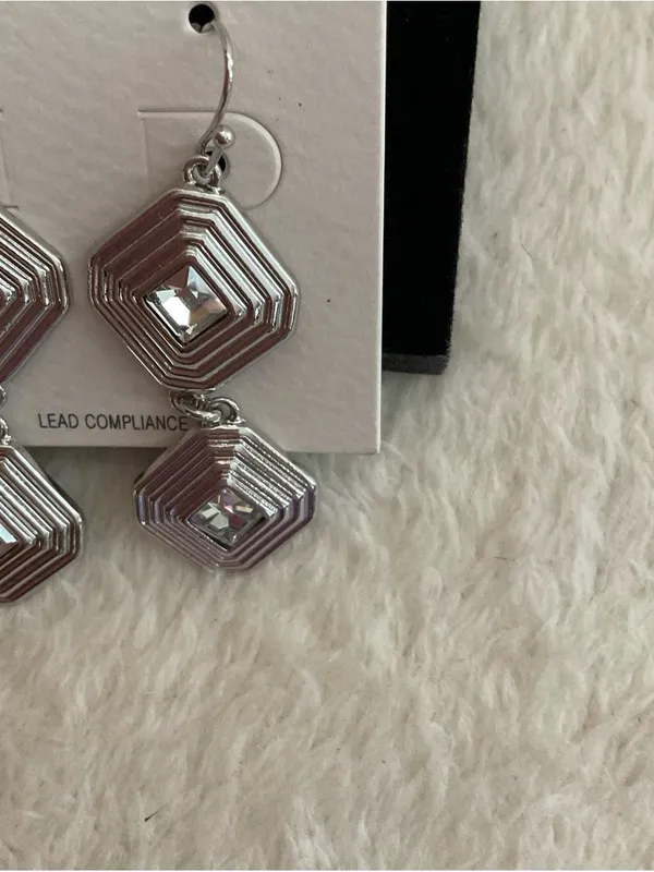 Pomina Silver Hexagon Drop Earrings - Image 3