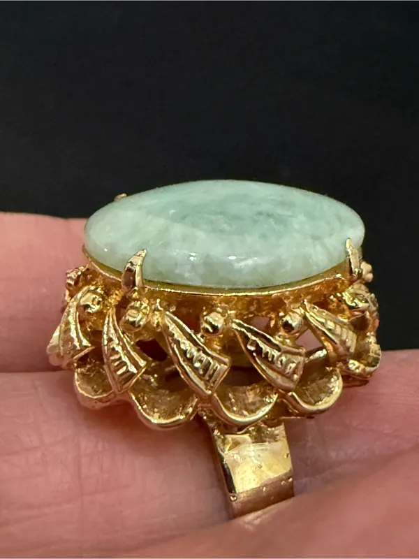 Vintage Gold-plated Jade Jadeite Stone Cabochon Cocktail Ring Size 6 - Image 10