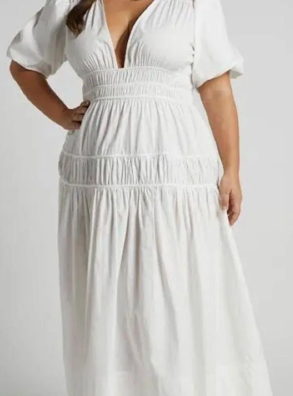 NWT showpo MELLIE MIDI DRESS - PUFF SLEEVE PLUNGE TIERED DRESS IN WHITE - Image 2