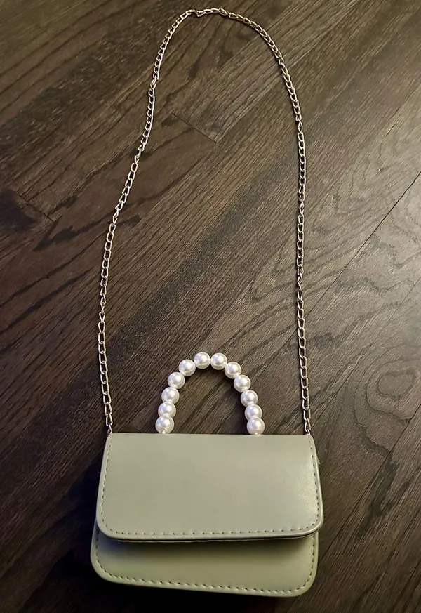 Cute lime green over the shoulders mini purse - Image 2
