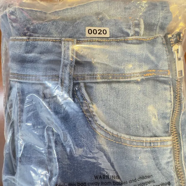 20 | Divided Boho Blue Denim Skinny Overalls Side Zip‎ Raw Hem Womens Size 0 - Image 8