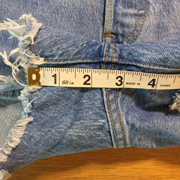 Levi’s 501 Jean shorts 26 button-fly medium wash distressed - Image 3