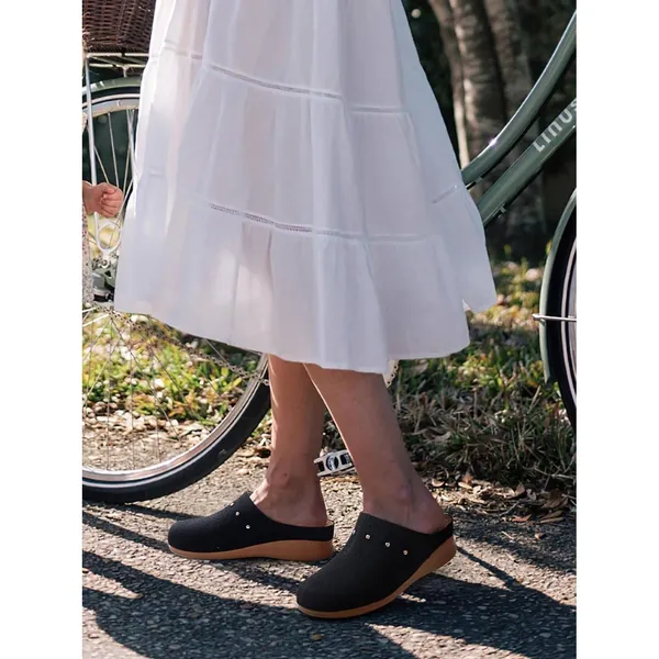 Shieiver Women Black Perforated Floral Studded Slip On Clog Mules Size 7.5 (38) - Image 3
