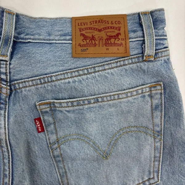 Levis Shorts Womens Size 26 Cut Off 501 Jean Denim Shorts - Image 3
