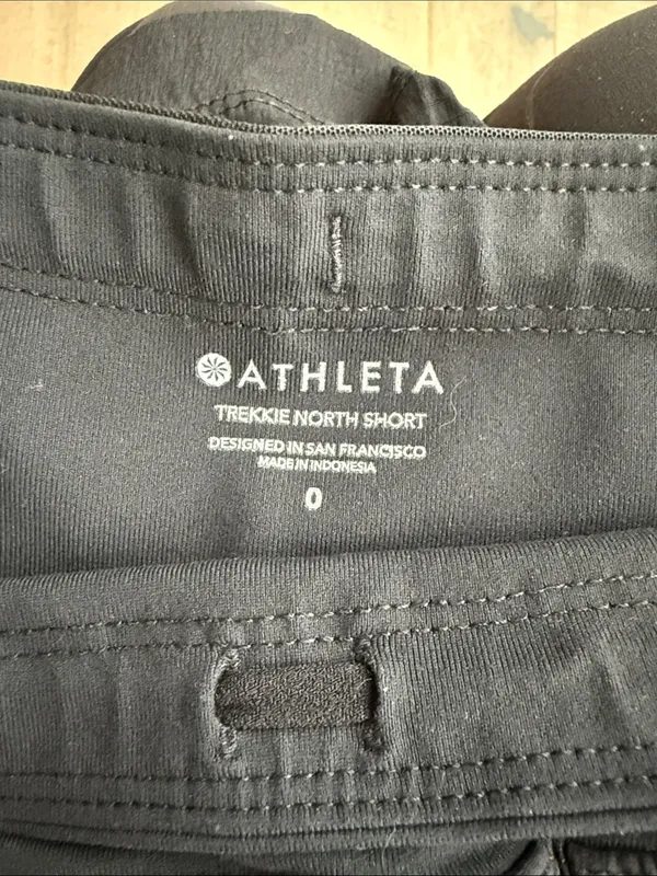 Athleta Trekkie North Short Black Size 0 - Image 11