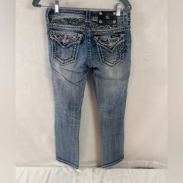 Miss Me Cuffed Capri Cropped Blue Denim Jeans Jewel Flap Back Pockets Size 25 - Image 4