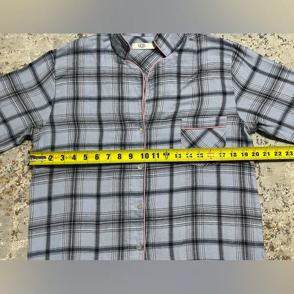 UGG Flannel button down long pajama shirt size Small - Image 5