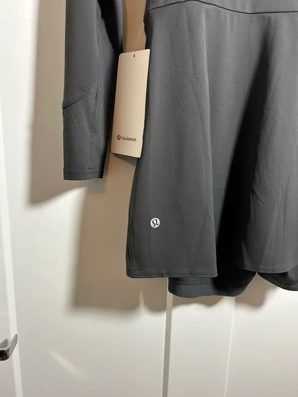 size 6 Grey Tennis Dress - Image 8