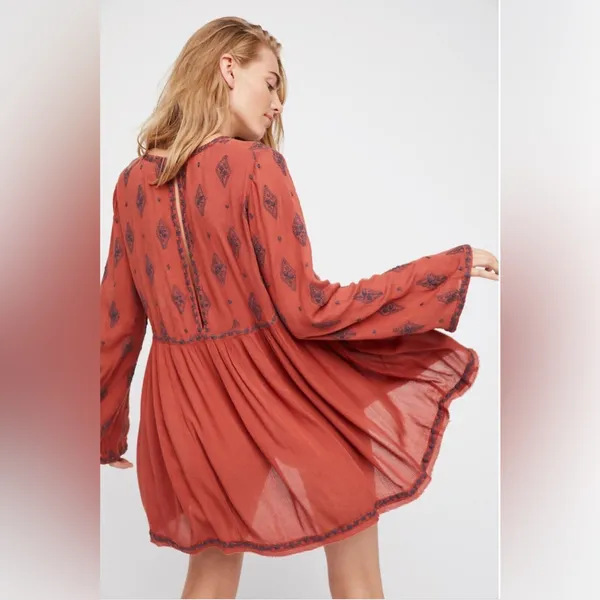 Free People Diamond Embroidered Mini Dress Boho Bell Sleeve Tunic Rust Small - Image 2
