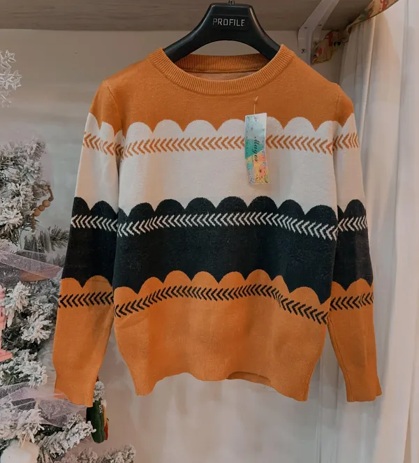 beautiful sweater - Image 2
