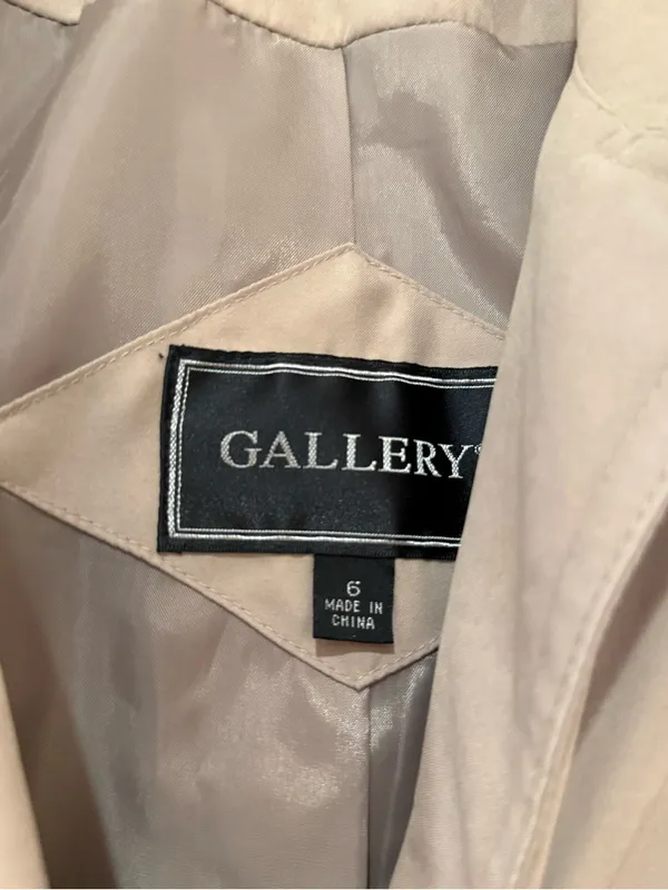 Vintage Gallery Light Beige Trench Coat - Image 2