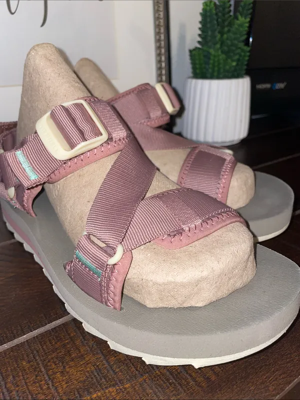 Merrell Alpine Strap Pink Strappy Sandals Size 8 in Burlwood - Image 3