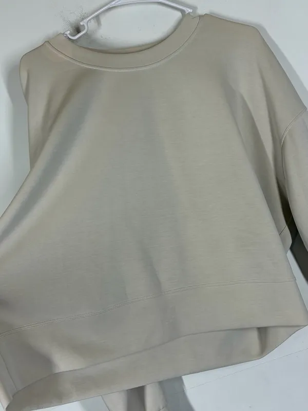 *Flawed* Lululemon Softstreme Perfectly Oversized Cropped Crew Size 10 - Image 6