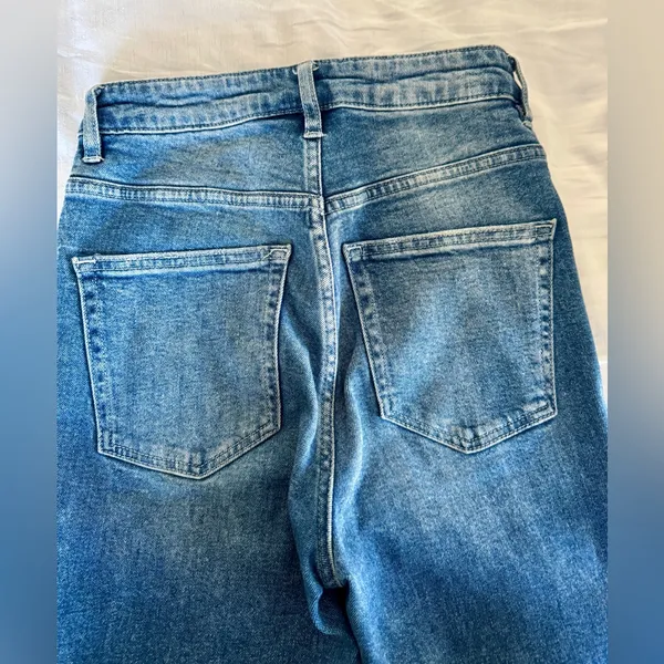Divided by H&M Distressed Womens Skinny Jeans | Size 4 | High Rise | 99% Cotton - Image 5