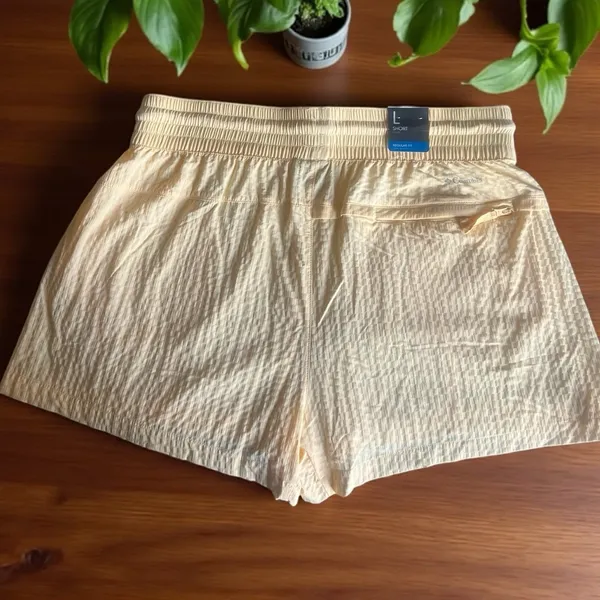 Columbia Women's Boundless Trek‎ Active Shorts Size L Inseam 3" - Image 2