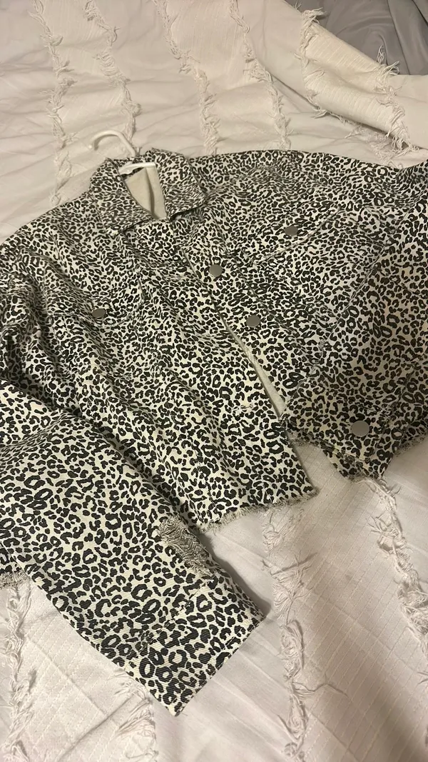 Pink Lily Cheetah Jean Jacket - Image 2