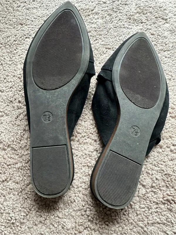 Universal Thread Black Suede Flats 7.5 - Image 3