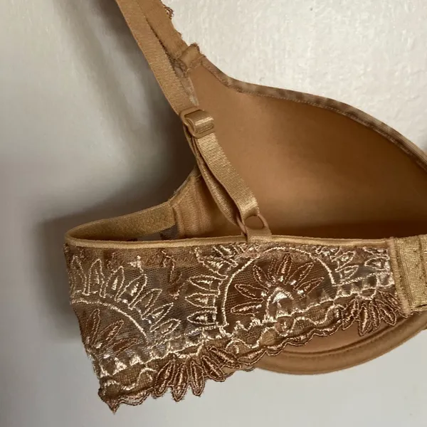 Women’s Padded Chantelle Bra - Image 6